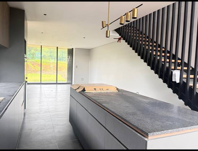 2 BEDROOM SECTIONAL TITLE TO LET IN ELALENI COASTAL FOREST ESTATE